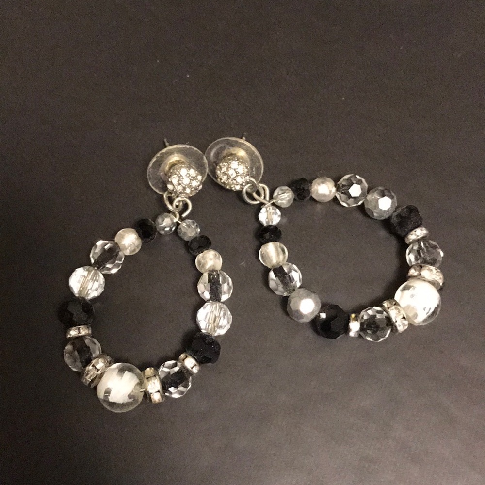 Beaded hoops- Black, silver studs EUC